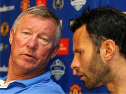 Алекс Фергюсон: «Гиггз будет играть в следующем сезоне»