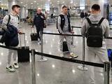 ВИДЕО: «Динамо» отправилось на матч с «Шахтером». Репортаж из аэропорта «Борисполь»