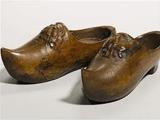 Немцы компенсируют Роналду украденные бутсы баварской народной обувью