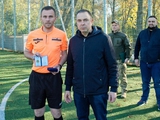 Ukrainischer Schiedsrichter, der aus russischer Gefangenschaft entlassen wurde, erhielt eine Auszeichnung aus den Händen des Min