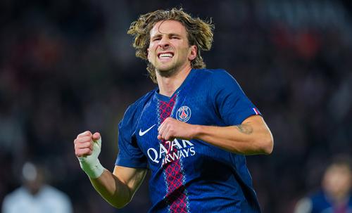 Забарний забив дебютний гол за ПСЖ (ВІДЕО)