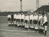 7 чёрно-белых фотографий с украинских стадионов советских времен