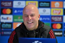 Арне Слот з іронією відреагував на чутки про можливе призначення Хабі Алонсо в «Ліверпуль»