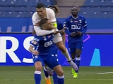 Skandalöses Foul von Cristiano Ronaldo: Der Portugiese legte seinen Gegenspieler mit einem Würgegriff aufs Spielfeld (FOTO, VIDE
