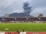 In Japan, a football match was held during a volcanic eruption, which was located next to the stadium (VIDEO)