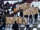 Болельщики «Альбасете» поддержали Зозулю баннером во время матча с текстом «Мы все — Зозуля» (ФОТО)