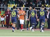 «Фенербахче» сорвал матч за Суперкубок Турции (ФОТО)