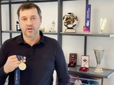 Український тренер виставив на аукціон медаль за перемогу в Кубку УЄФА. Гроші підуть ЗСУ