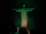 Статую Христа у Ріо-де-Жанейро підсвітили на честь Пеле (ФОТО)