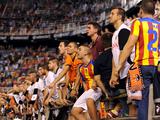 «Валенсия» оштрафована за брошенную на поле бутылку в матче с «Барселоной»