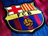 «Барселоне» разрешили использовать две эмблемы на футболке
