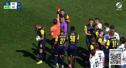 Калюжний був вилучений у матчі з «Колосом» і тепер пропустить гру «Металіста 1925» проти «Динамо» (ВІДЕО)