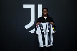 Офіційно. Джонатан Девід підписав з «Ювентусом» п’ятирічний контракт