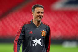 Тренер сборной Испании Луис Энрике пропустил начало матча с Косово. Наставник застрял в лифте