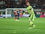 Fans throw tennis balls at Bayer and Cologne in Bundesliga match: reason (PHOTO)