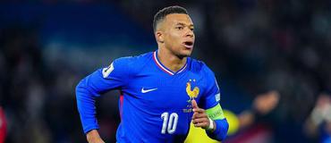 Дидье Дешам: «Мбаппе не будет пробегать по 11 километров за матч, но он может дать намного больше»