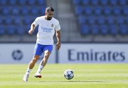 Хабі Алонсо — про Карвахаля: «Ми повинні зберегти таких лідерів, щоб роздягальня процвітала»