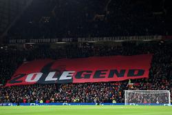 Болельщики «Манчестер Юнайтед» разместили баннер на матче с «Арсеналом» в честь уволенного Сульшера (ФОТО)