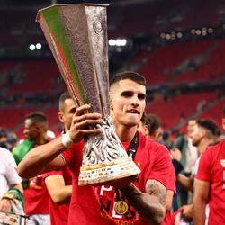 Відомий аргентинський футболіст оголосив про завершення професійної кар’єри