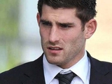 Английский клуб предложит контракт футболисту, отсидевшему за изнасилование