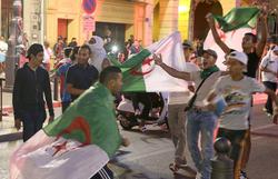 Во Франции полиция арестовала 29 алжирцев после поражения команды от Германии