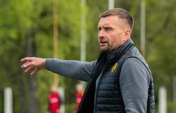 «Ярмоленко навіть не пішов спочатку до фанатів «Динамо», а пішов до наших вболівальників», — екс-наставник «Чернігова»