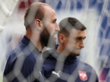 Bramkarz Serbii bije się z kibicem w barze w Monachium przed meczem Euro 2024 z Danią