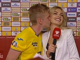 Александр Зинченко поцеловал журналистку в прямом эфире (ФОТО)