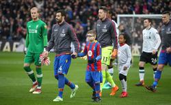 Неизлечимо больной 10-летний мальчик вывел игроков «Кристал Пэлас» на матч с «Ливерпулем»