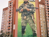 In Kiew ist ein Wandgemälde zu Ehren eines Dynamo-Fans entstanden, der im Krieg mit Russland gefallen ist (FOTOS)