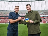 „Zajęto się tym natychmiast”. Trener reprezentacji Polski wyjaśnił, dlaczego Lewandowski nie zagra na mundialu 2022 w niebiesko-
