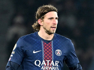 Забарний «привіз» пенальті в матчі за ПСЖ (ВІДЕО)