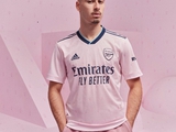 "Arsenal" präsentierte ein rosa Uniformset (FOTOS)