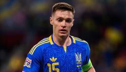 Цыганков впервые вывел сборную Украины с капитанской повязкой