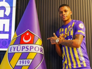 Официально. Анхель Торрес перешел в «Эйюпспор»