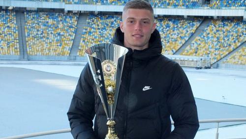 Лучшим футболистом чемпионата Украины в 2022 году стал Артем Довбик. Буяльский и Цыганков — в ТОП-5