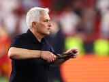 Mourinho threw away his silver medal to the audience after the Europa League final (PHOTO, VIDEO)