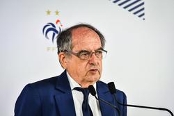 У Франції звільнили президента Федерації футболу Ле Гре за його вислови про Зідана