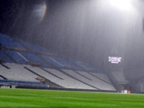 Центральный матч чемпионата Франции отменен из-за дождя