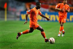 Екс-футболіст збірної Нідерландів отримав тюремний термін за відмивання грошей