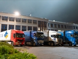 "Dynamo i Fundacja Braci Surkis dostarczają kolejne cztery ciężarówki z pomocą humanitarną dla wojska.