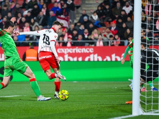 Ванат забил пяткой за «Жирону» и принёс ей победу (ФОТО, ВИДЕО)