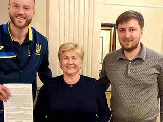 Андрей Ярмоленко на деньги за Евро-2020 помог детской больнице (ФОТО)