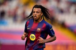 «Барселона» сообщила о травмах двух своих защитников