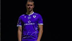 Официально. Иван Ермачков — игрок ЛНЗ