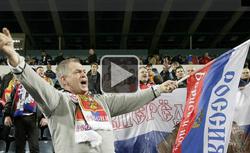 Черногорцы сняли, как российские болельщики в Подгорице жгли флаги (ВИДЕО)