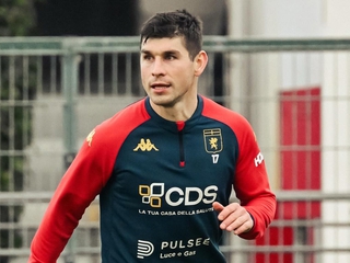 ВІДЕО: Прямий удар Малиновського з кутового в стійку, після чого — гол