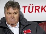 Гус Хиддинк уедет из Турции, если узнает о вовлечении сборной в «договорняки»