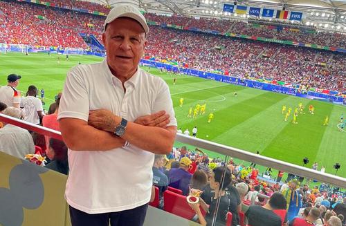 Віталій Кварцяний: «Пора їхати до Трампа в гості і поговорити про політику»