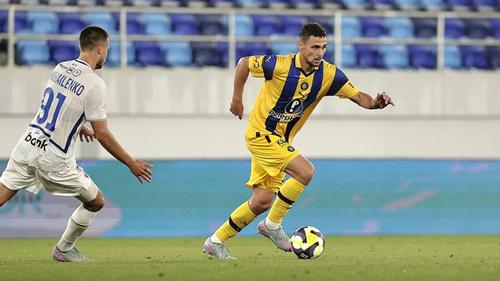 «Нужно победить и в ответном матче с «Динамо». И постараться снять все вопросы ещё в первом тайме», — полузащитник «Маккаби»